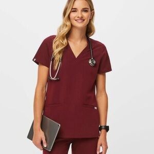Figs Women's Casma Three-Pocket Scrub Top - Burgundy - Size Small